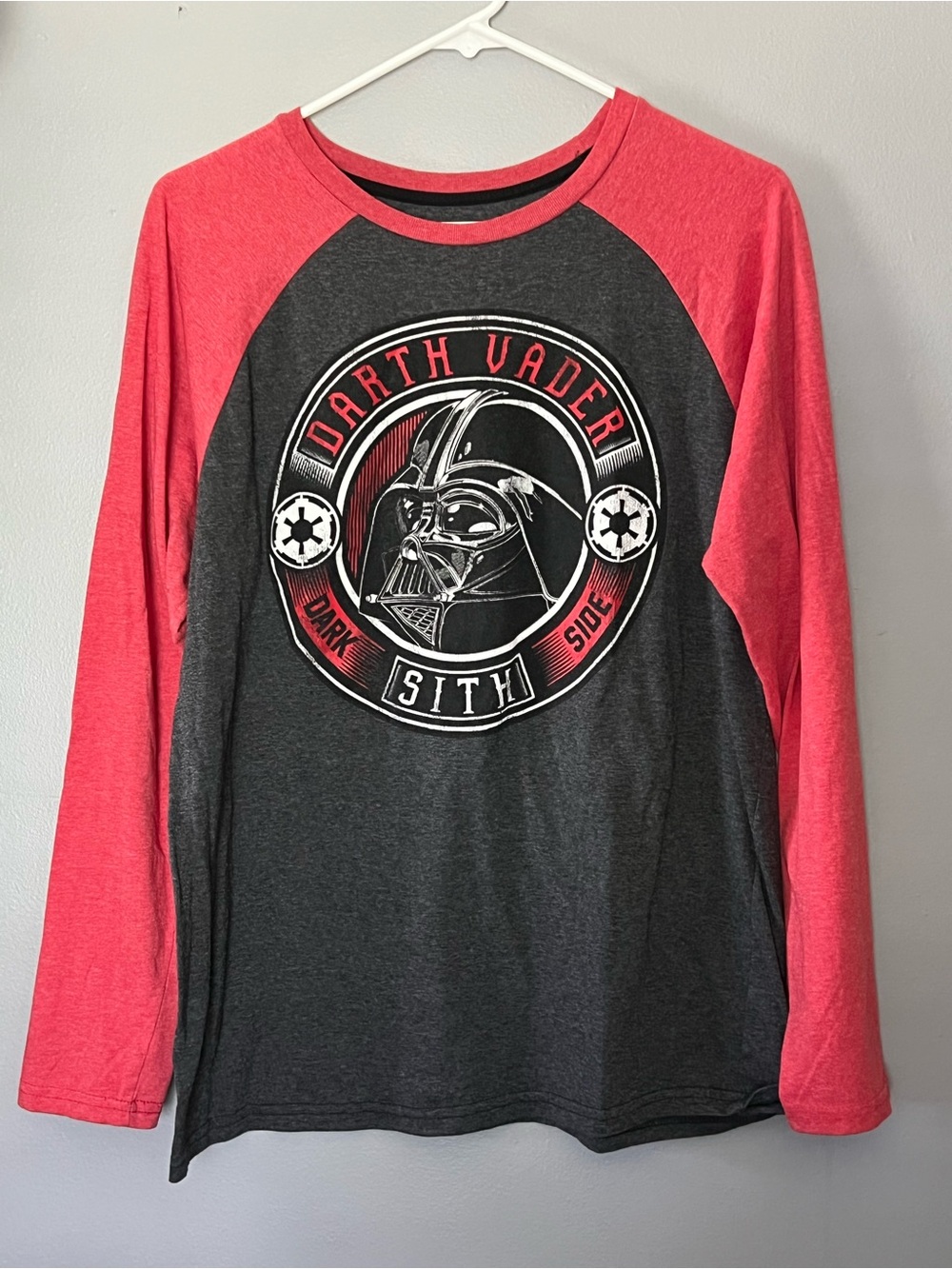 Darth Vader long sleeve raglan style size large Graphic Tee - Red & Charcoal